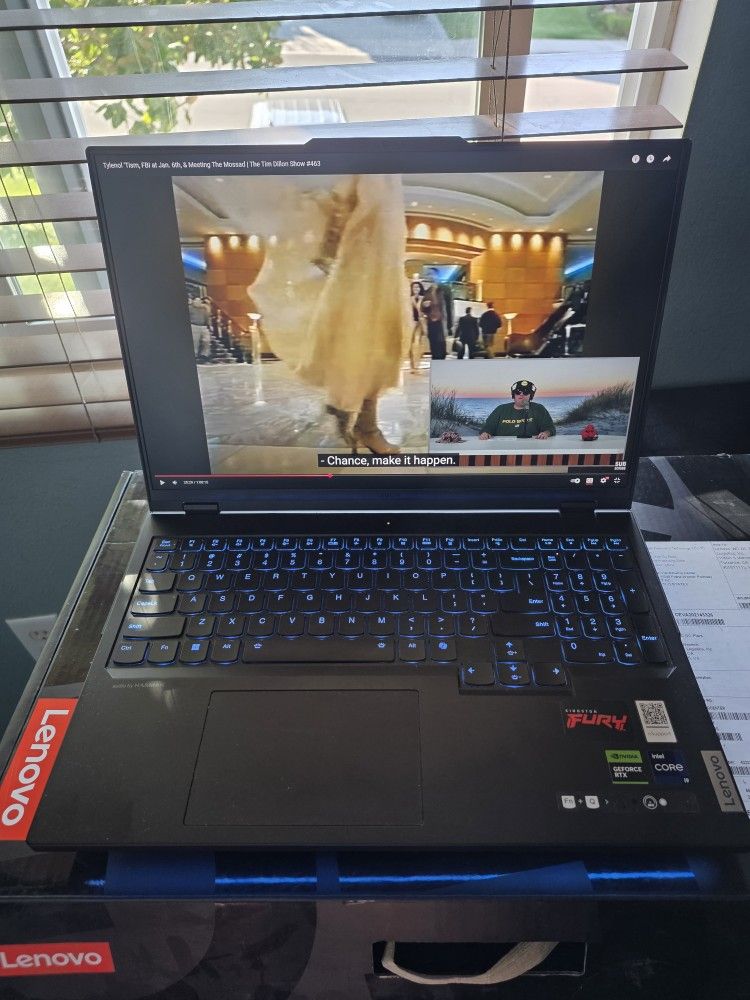 Lenovo legion Pro 7 16IRX9H 4090