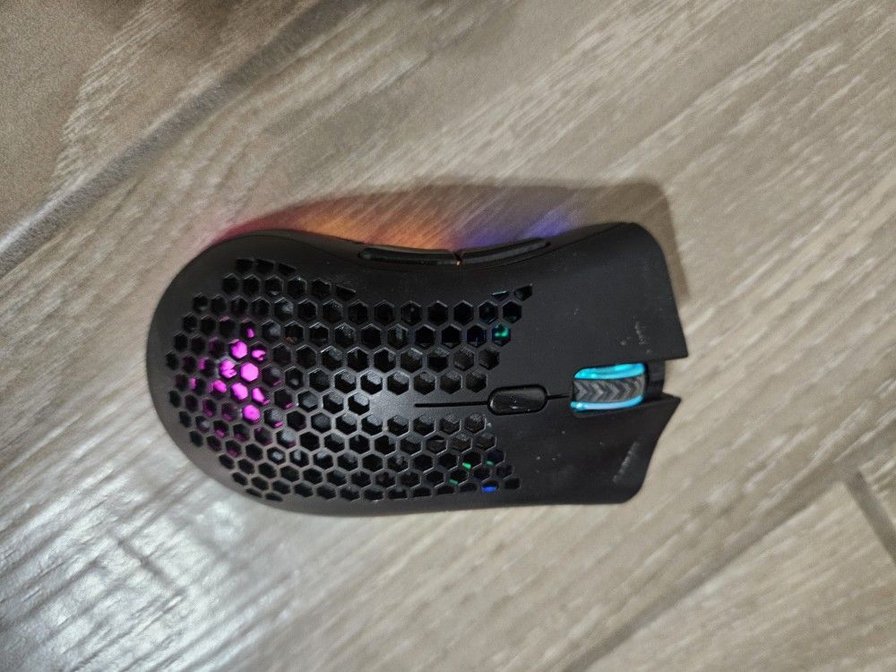 Wireless Gaming Mouse