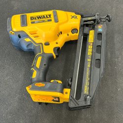 Dewalt 16 Gauge Finish Nailer 
