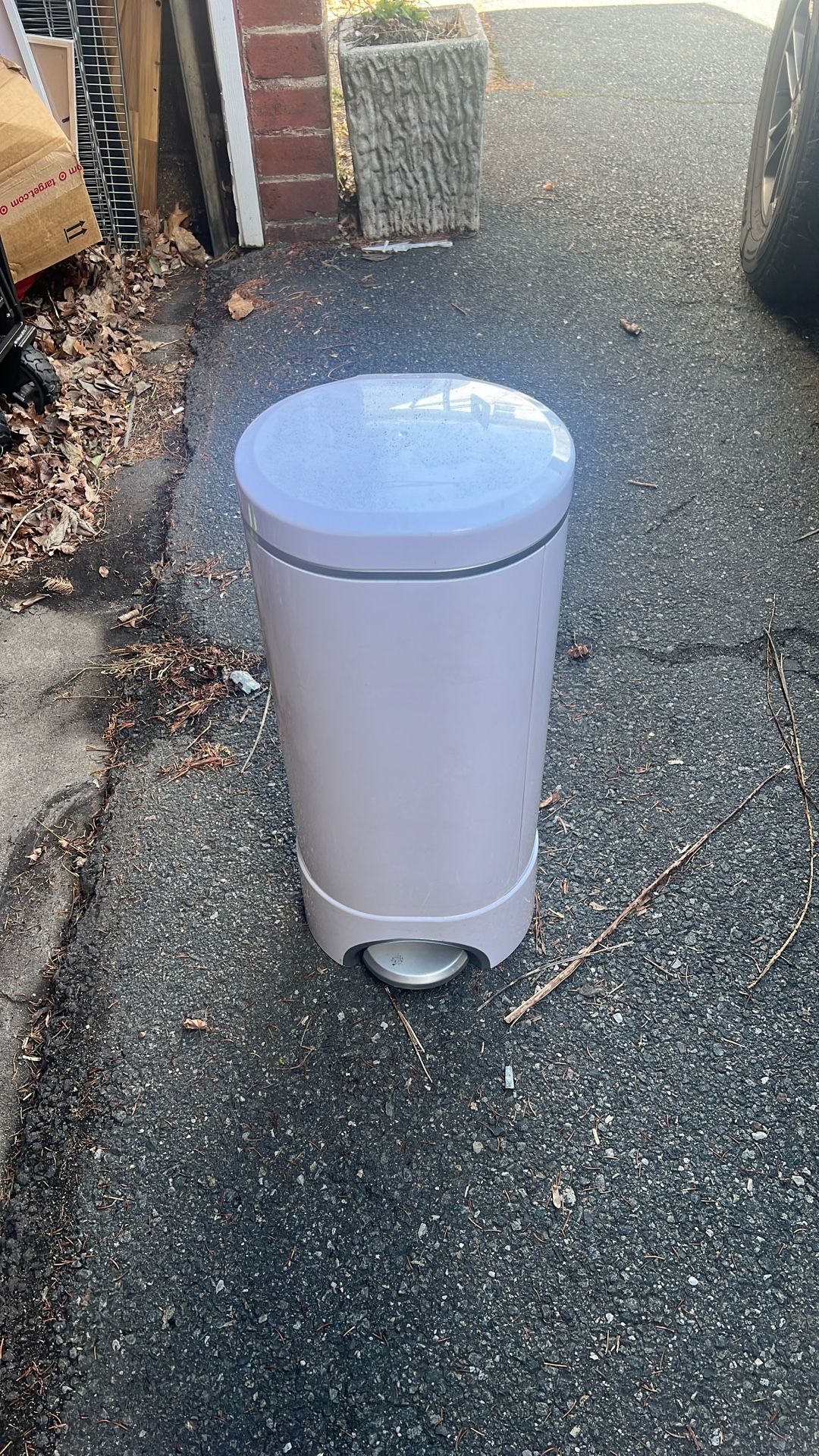 Diaper genie