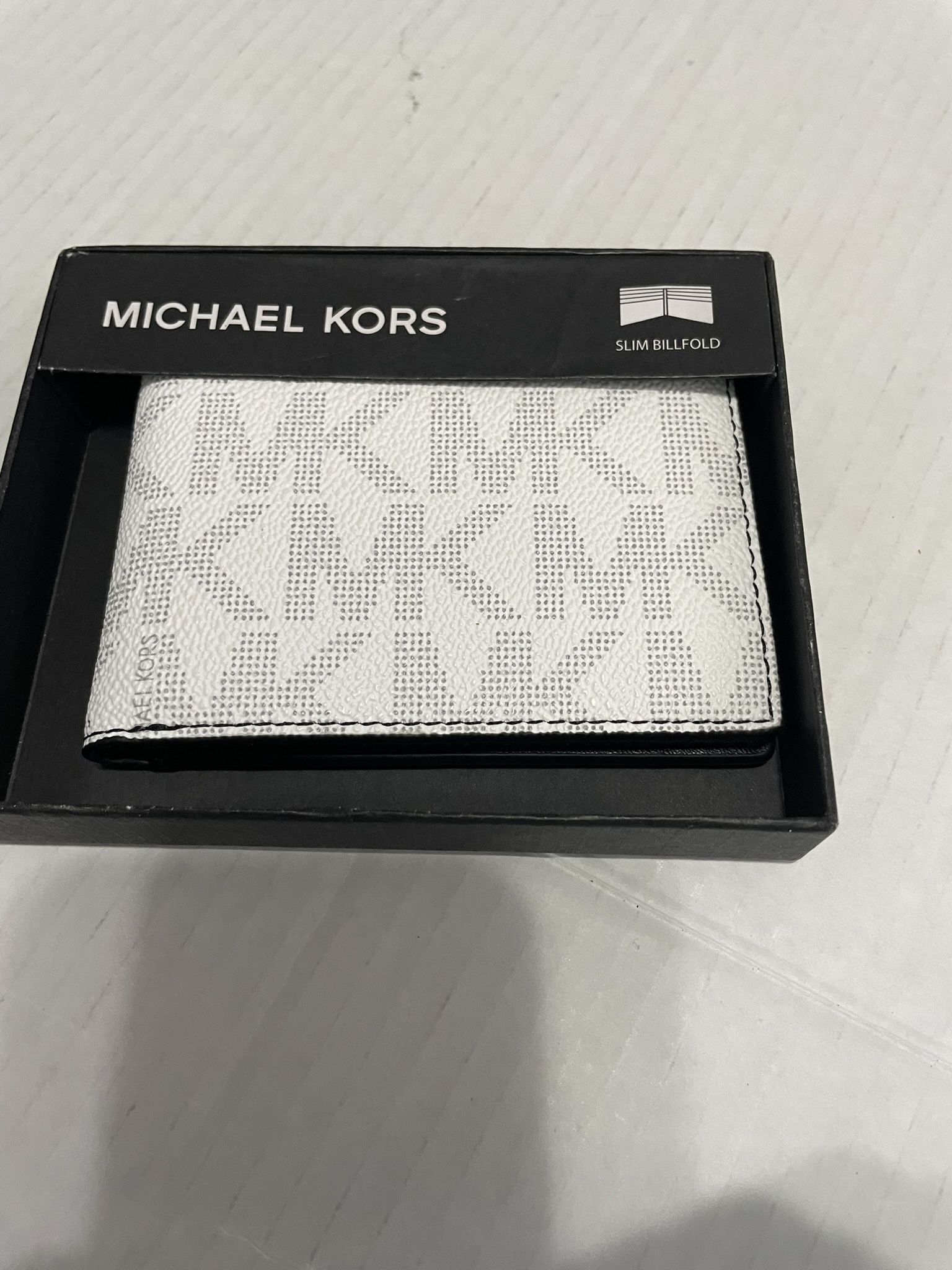 Michael Kors Silver Logo Billfold wallet Mens