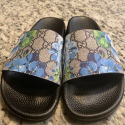 New Gucci Slides! 
