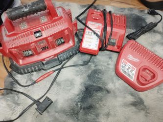 Milwaukee M18 & M12 Battery Charger Lot 120OBO