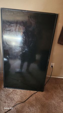 Large Flat Screen TV with Wall mount