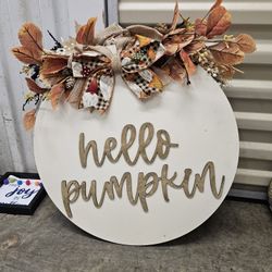 Hello Pumpkin Door Hanger 18"