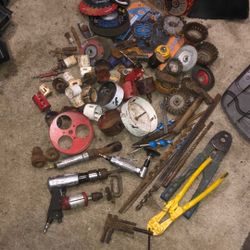 Assorted Tools And Bits Whole Saw Bits