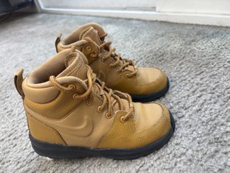 Nike Manoa Leather Boots-Kids 13