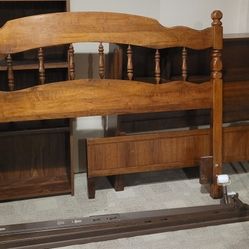 Queen Oak Spindle Headboard w/ Rails