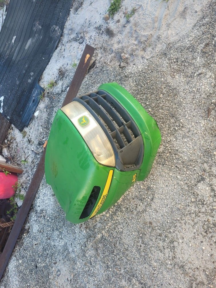 ((READ AD))(($60 EACH))((HOOD LA--SERIES Johndeere)) Riding Mower