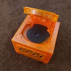 Custom Spice Orange GameCube with SD Card disk drive replacement. Region Free!