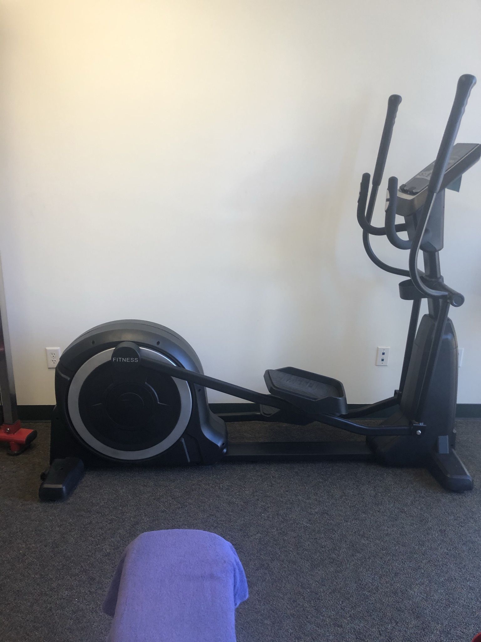 Commercial Grade Elliptical 