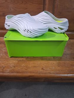 Crocs Echo Clog White
