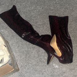 Size 8.5 Brand: Aldo