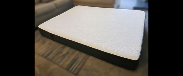 Casper queen mattress & loveseat