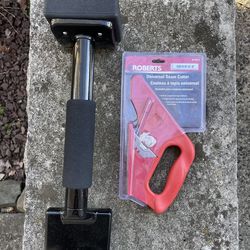 Kneekicker and Universal Seam Cutter for Carpet