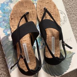 Diane von Furstenberg thong sandals size 6.5M