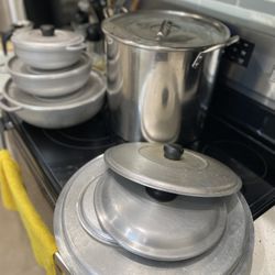 Pans , Bake Ware And Lids 