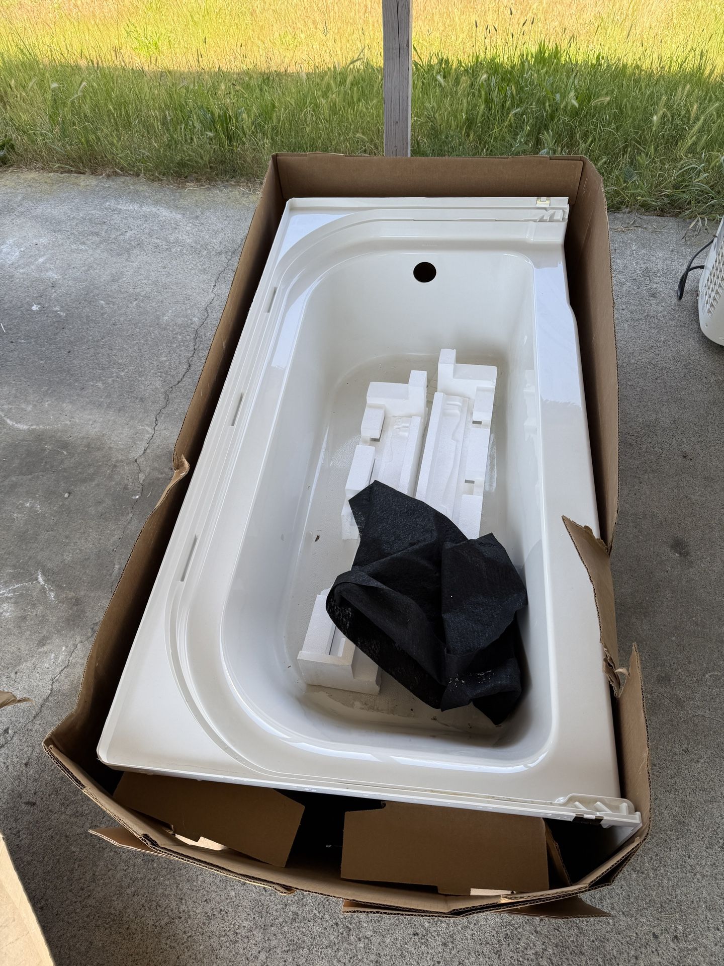 Brand New Tub