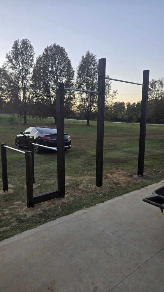 Custom Pullup Bar Installation
