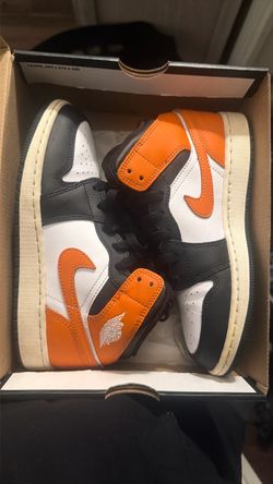 Jordan 1 mid gs