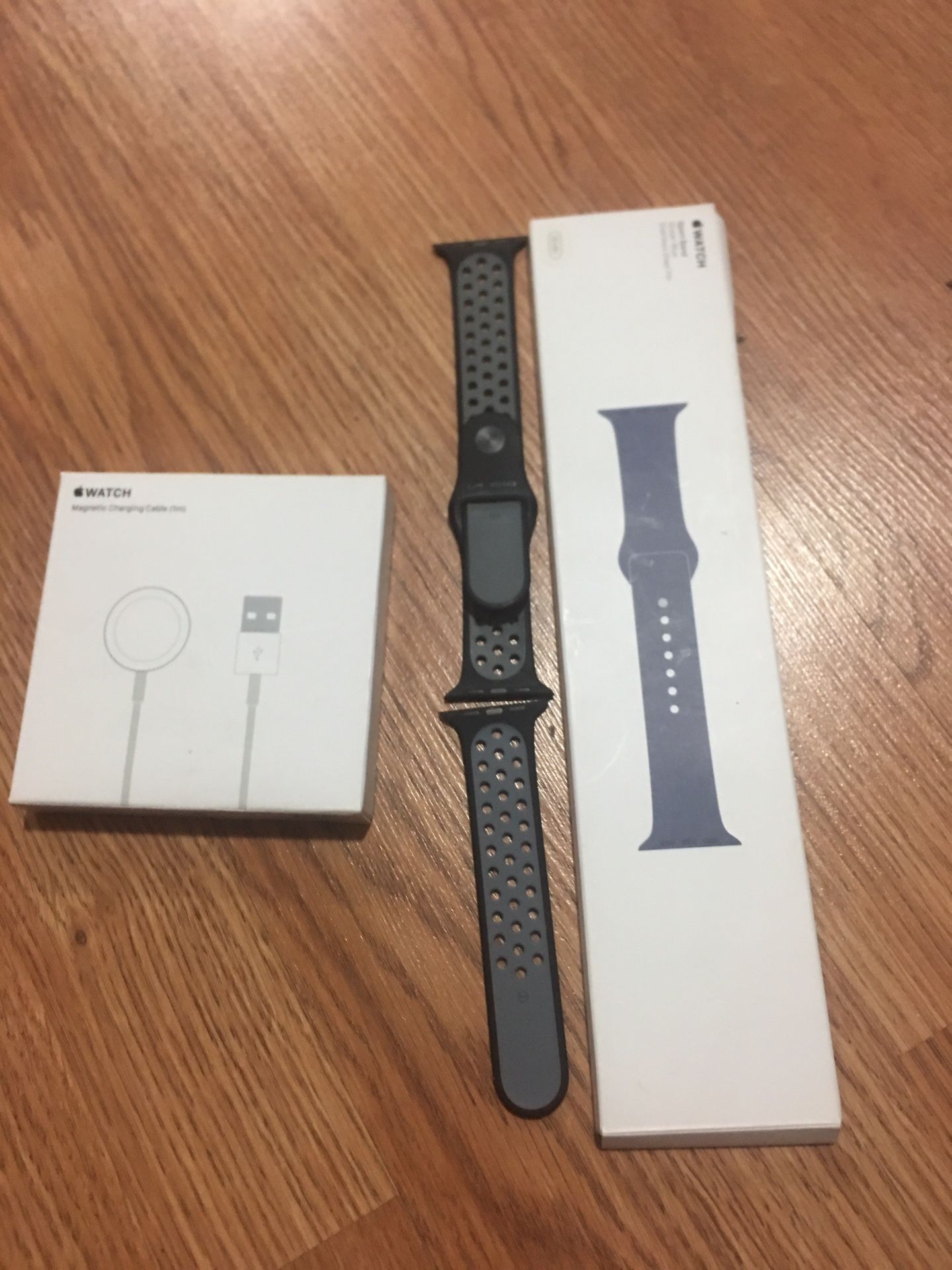 Brand new Apple Watch charger & bands