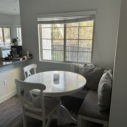 Kitchen table nook 