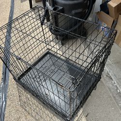 LIKE NEW! Metal Folding Pet Cage