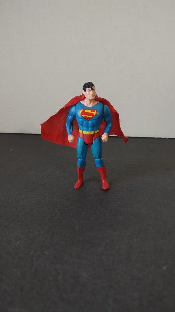 DC SUPER POWERS SUPER MAN ACTION FIGURE