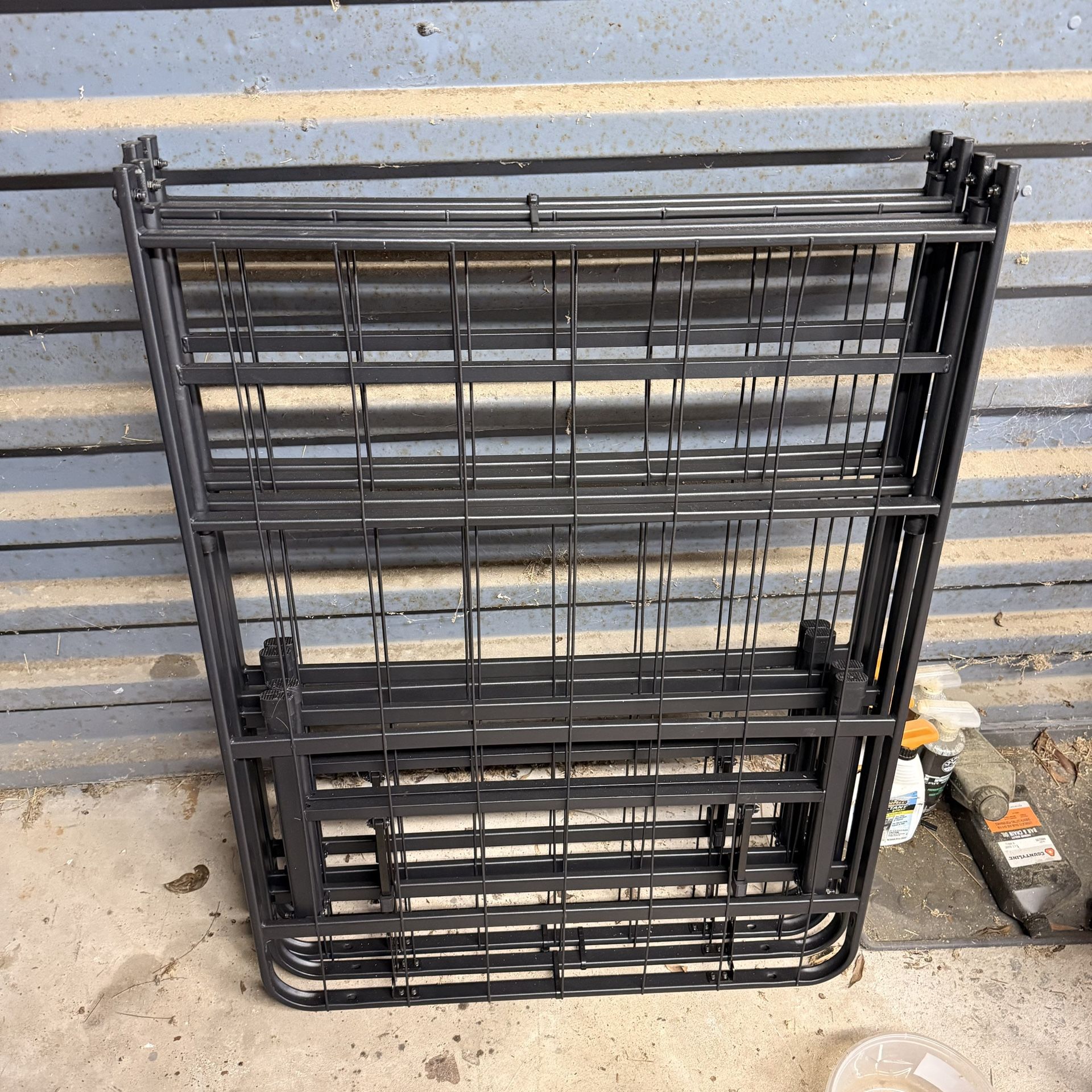 Twin-queen Folding Metal Bedframe