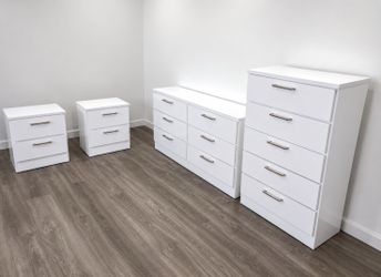 Dresser, chest and 2 nightstands - Cómoda , Gavetero y 2 mesitas de noche