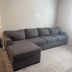 Stanton Couch With Queen Pull Out 