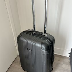 Kenneth Cole 22” Luggage