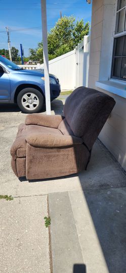 Free recliner