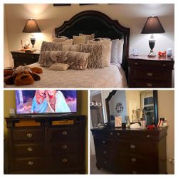Bedroom Set Great Condition