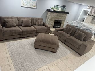 FREE DELIVERY AND INSTALLATION - 🚚 Brand New in Box 📦 Brown 6 Pieces Modular Sofa and Love Seat Se