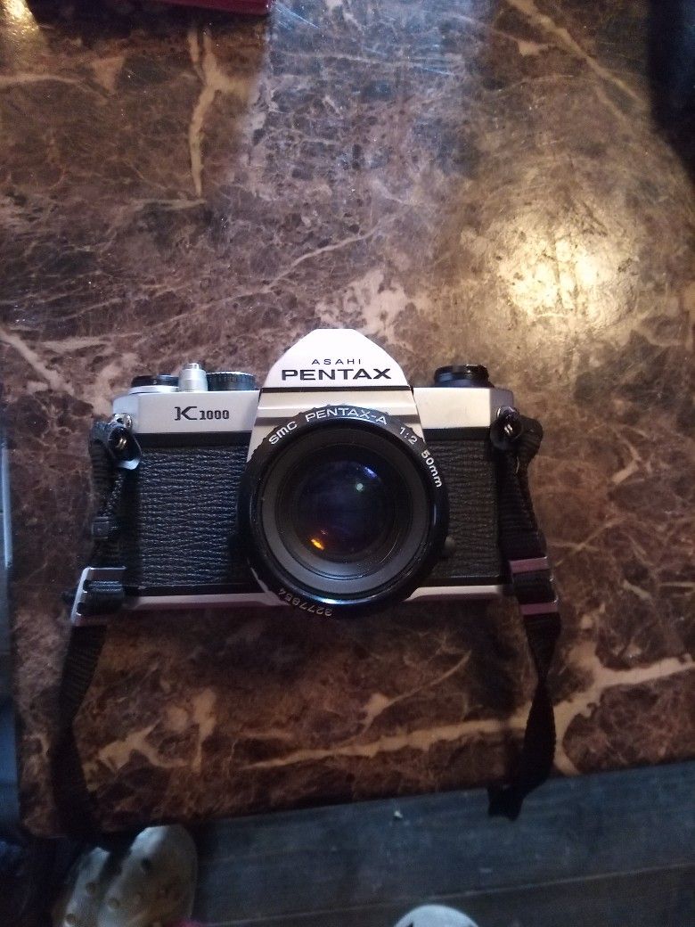 Asahi Pentax K 1000 Camera
