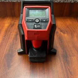 Milwaukee Compact Inflator