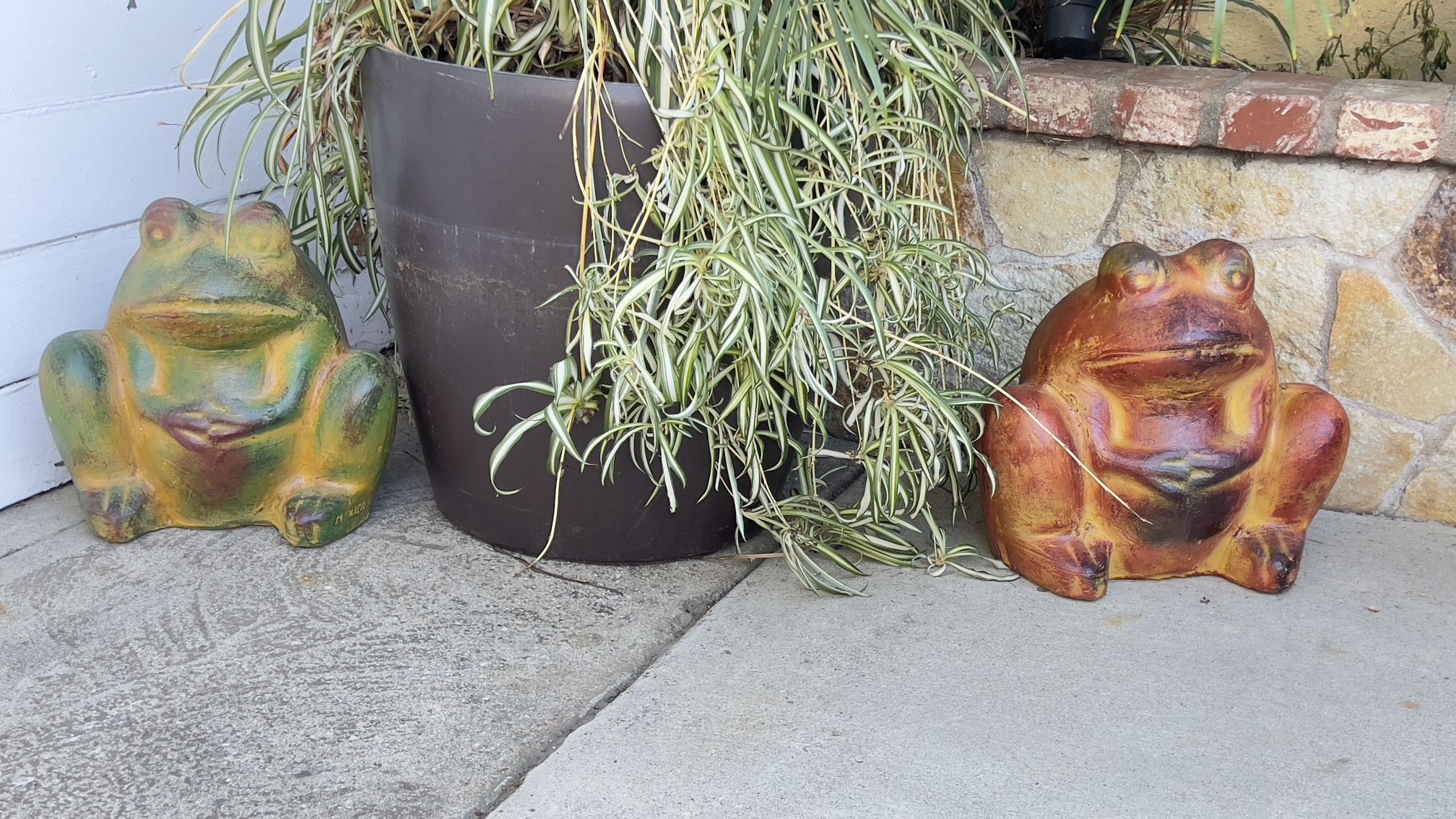 Two Frog Shape Ceramic Pots