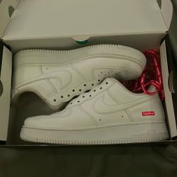 SUPREME AIR FORCE ONES