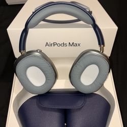 Apple AirPods Max With Smart Case