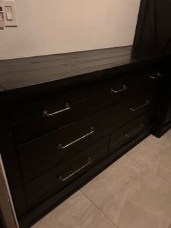 Living Spaces Jaxon II Expresso dresser