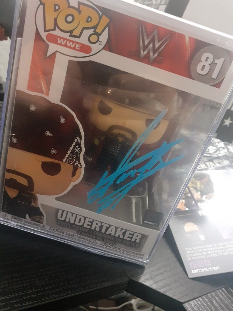 Undertaker Autograph pop