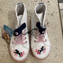 NWT Spirit Girls Light Up Shoes Size 12