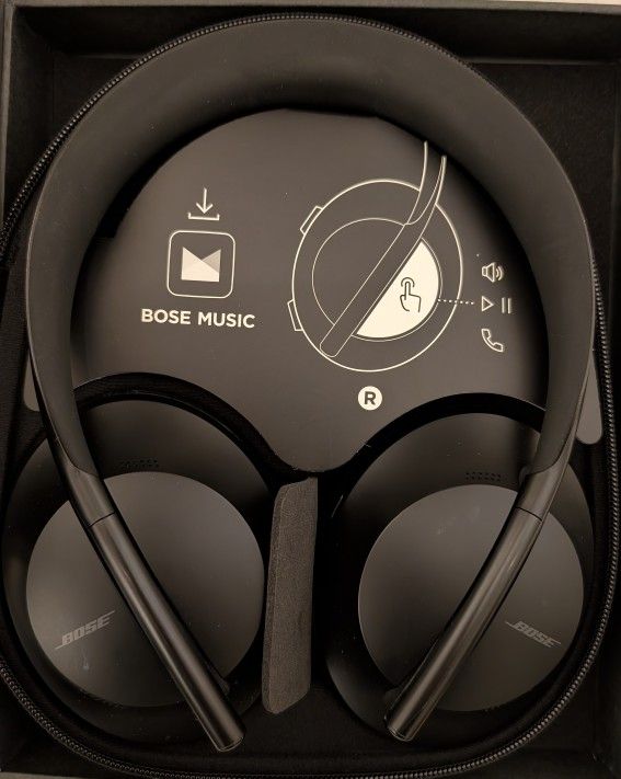 Bose NC700 Headphones (barely used)