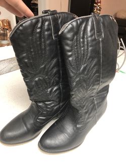 Cow girl boots size 7
