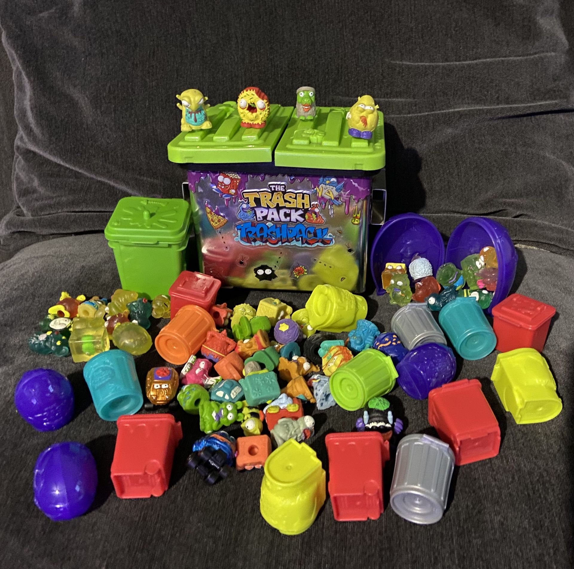 The Trash Pack Lot Of Figures And Dumpster Tin Case Over 70 Figures
