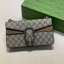 Gucci shoulder bag