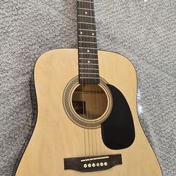 GUITARRA ACOUSTICA TAMAÑO GRANDE MARCA ROGUE $79