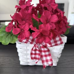 Strawberry Shortcake Center Pieces