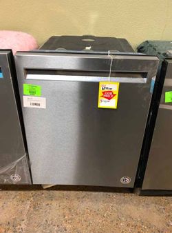 Brand New Kitchenaid Dishwasher Stainless (Model:KDFE104HPS) RFVO1